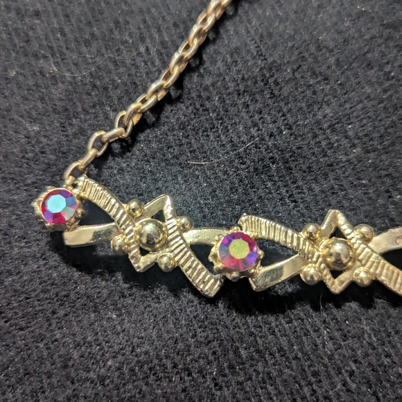 Vintage Gold Tone Pink Rhinestone Choker Statement Necklace - Picture 2 of 5